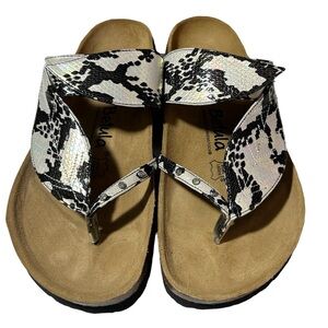 BETULA BIRKENSTOCK Bombay Leather Thong Sandal Black White Leaf Metal Studs 10